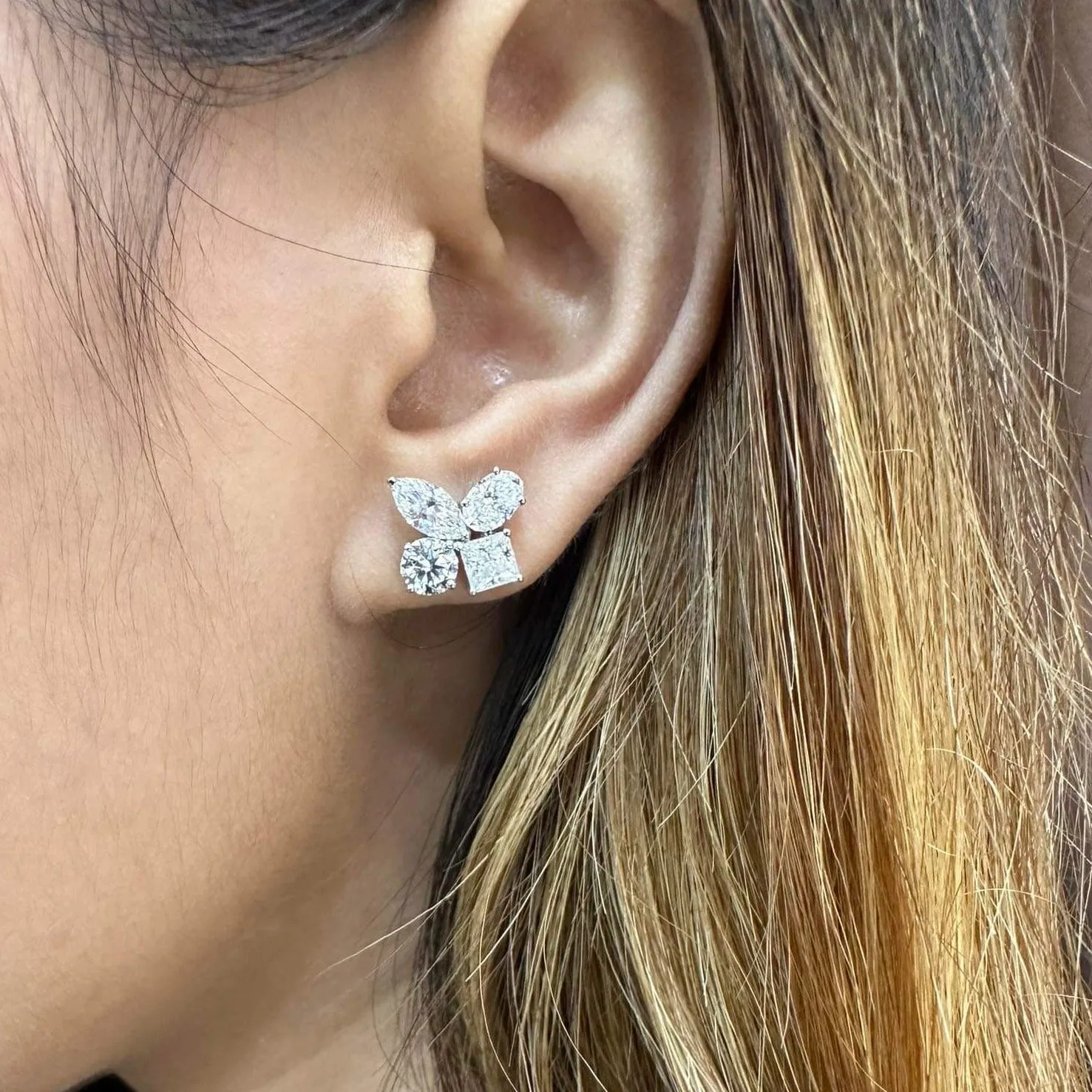 4-Shaped Moissanite Stud Earrings 18K