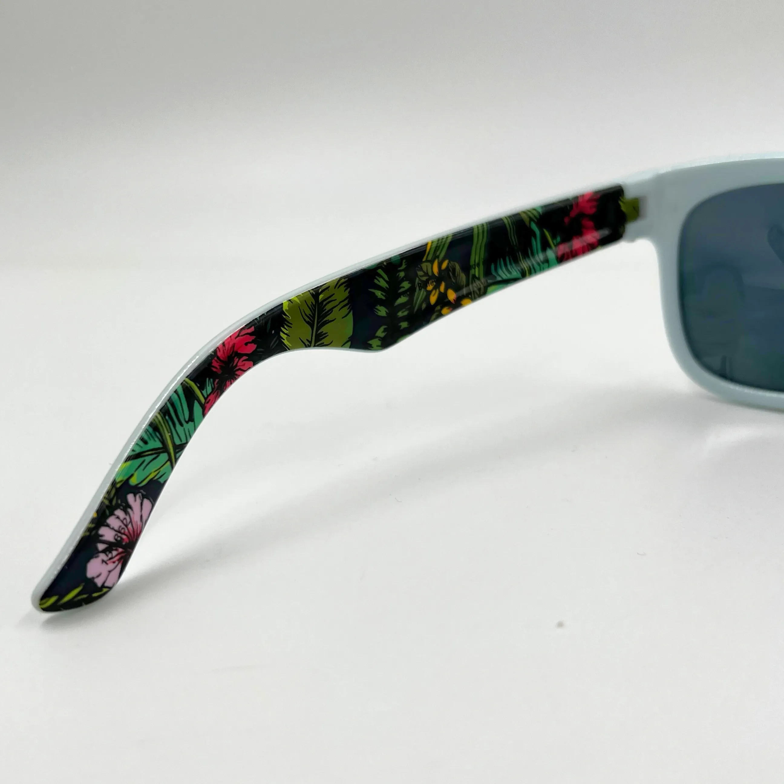 BFLO Blue With Palm Trees Color Changing Sunglasses