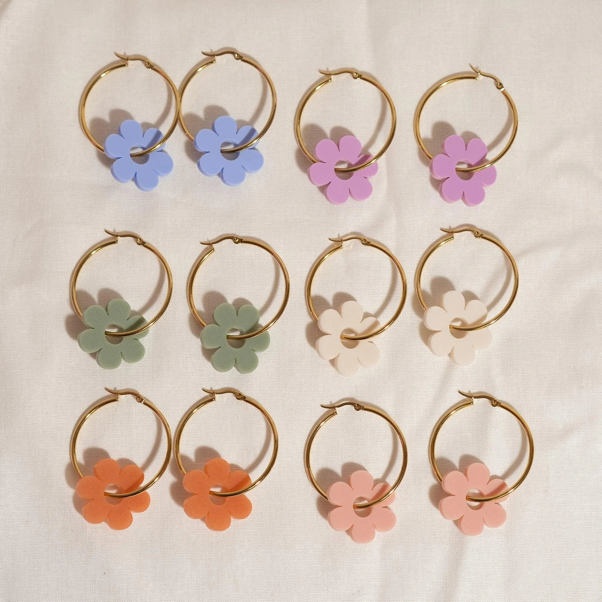 Dusty Pink Daisy Hoop Earrings