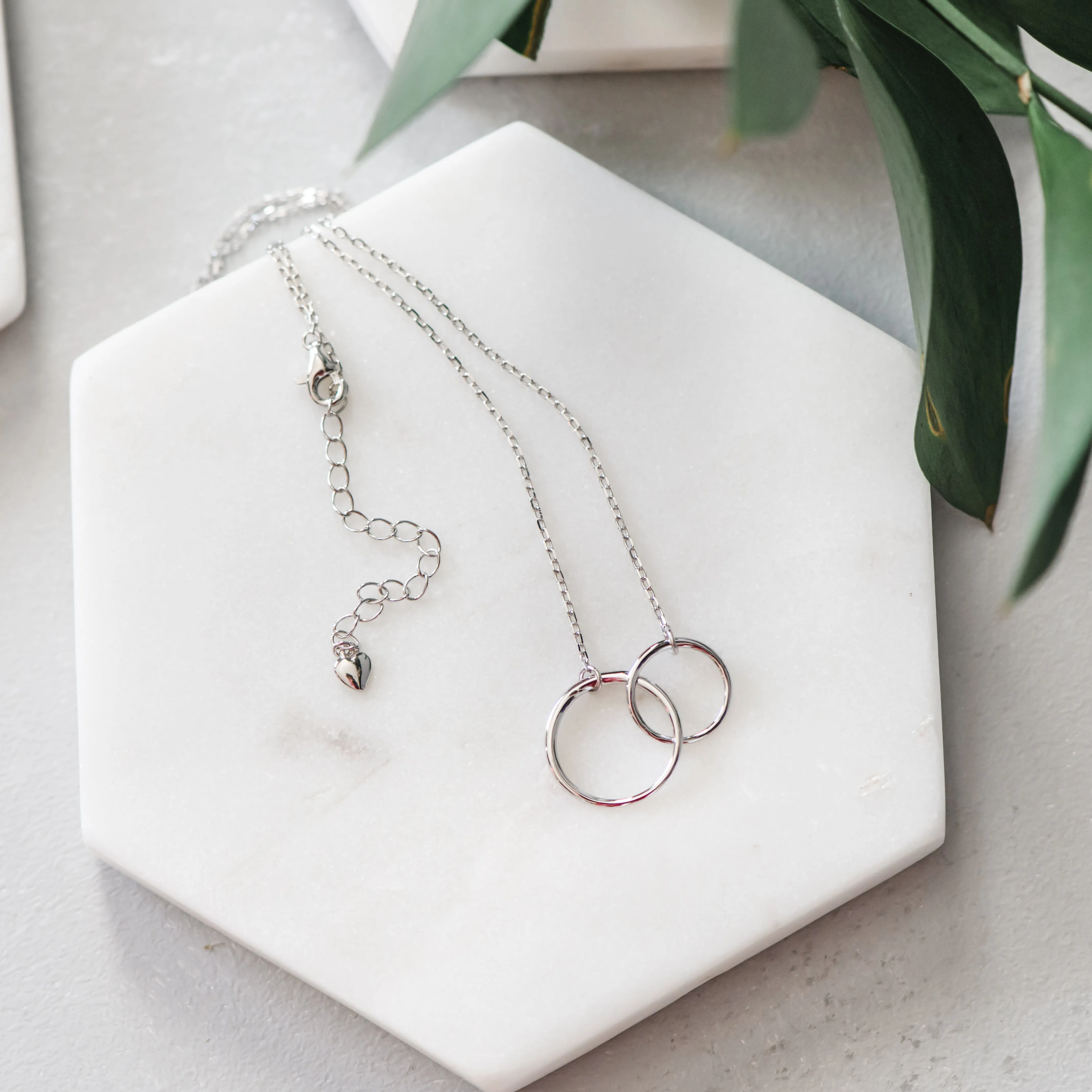 Interlocking Circles Infinity Necklace