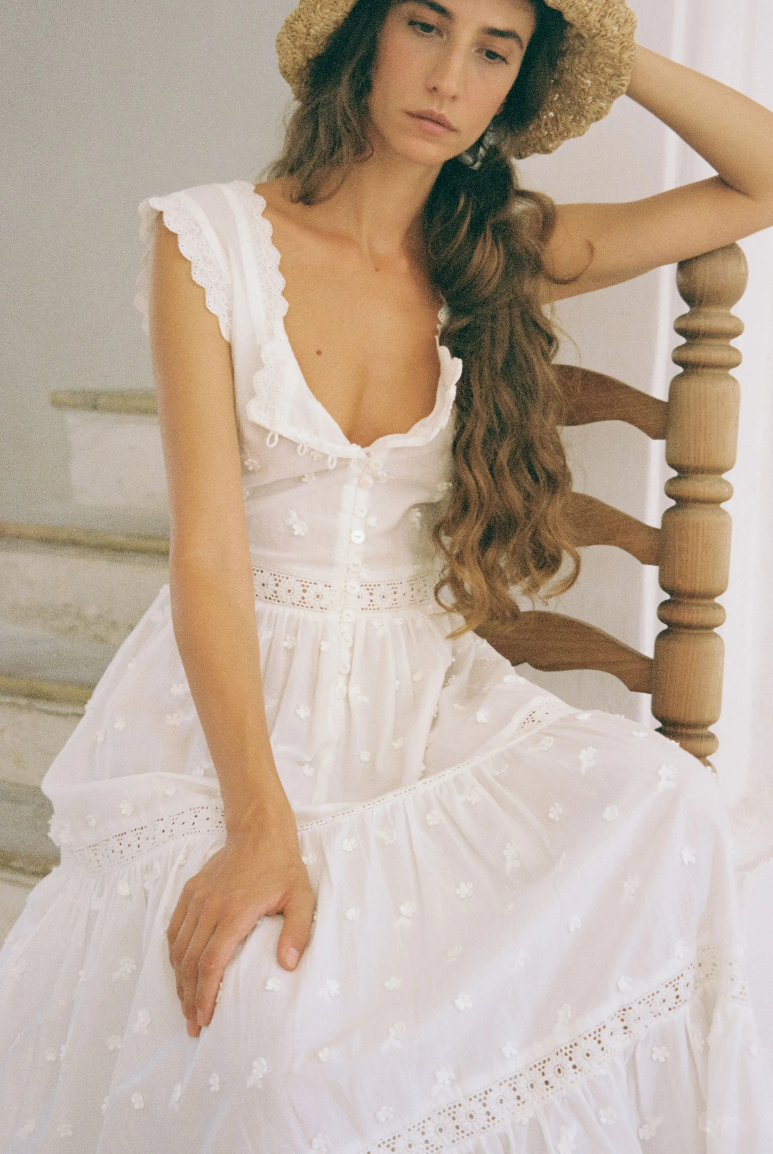 MARMARA DRESS | WHITE EMBROIDERED FLORAL