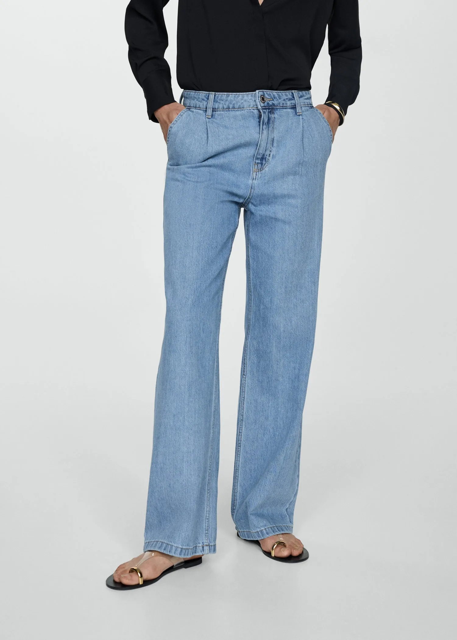 Straight pleated jeans