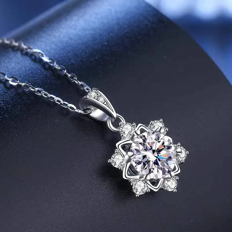 Trendy Snowflake Diamond Pendant Necklace - 925 Sterling Silver