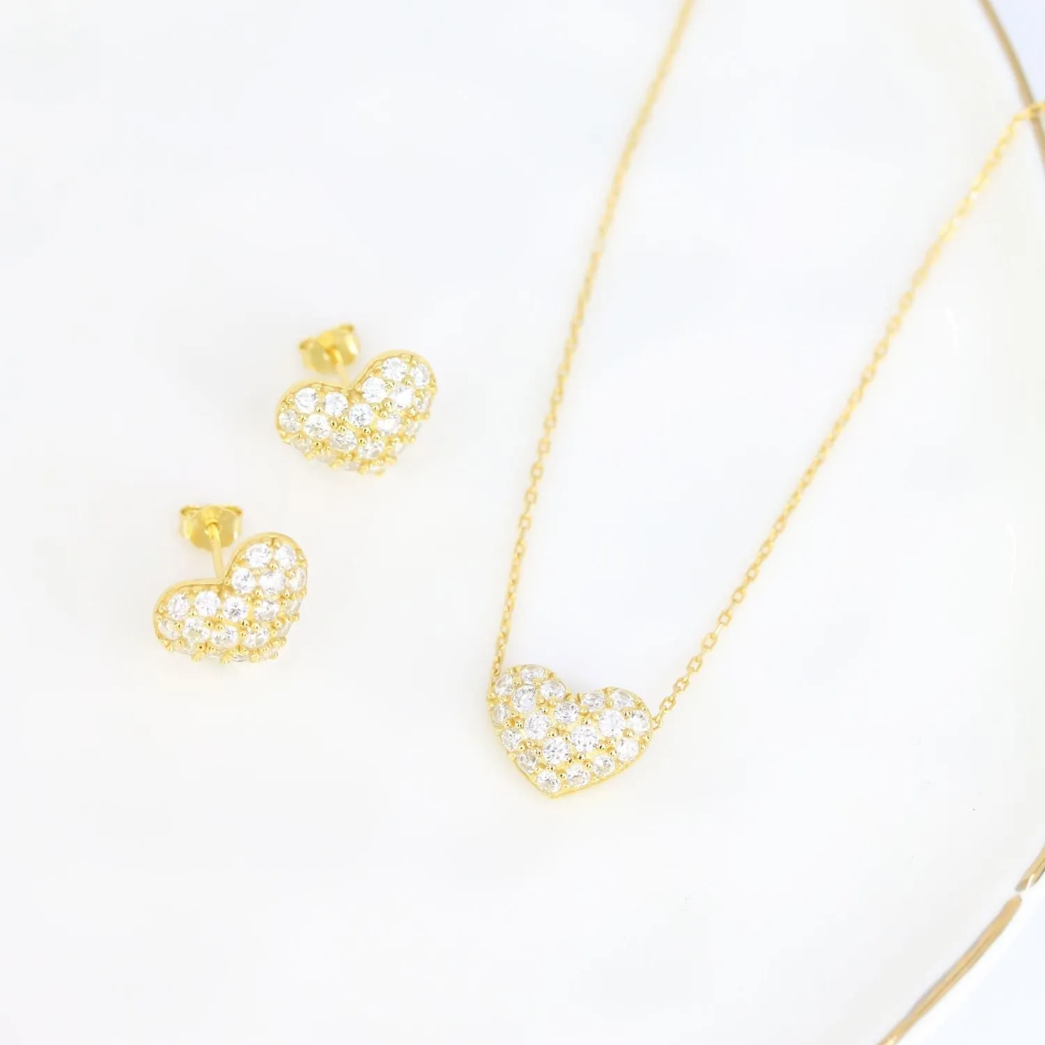 Valentina Pave Heart Earrings (Gold)